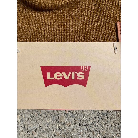 Levis Tan Hero Beanie With Leather Patch 100% Acrylic One Size Fits All NWT - Picture 5 of 6